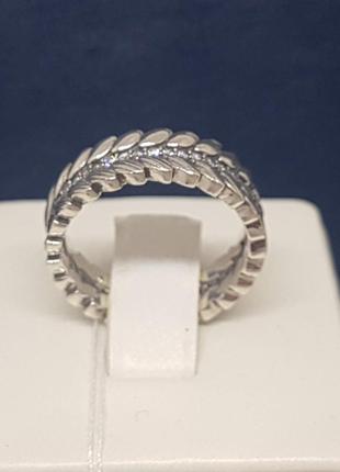 Серебряное кольцо с фианитами. 11552 17