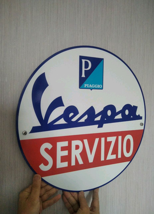 Продам знак Vespa