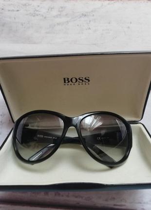 Брендовые солнцезащитные очки hugo boss оригинал