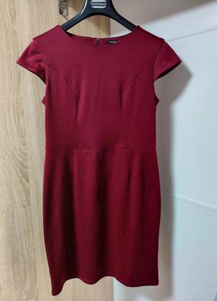 Платье короткое красное женское