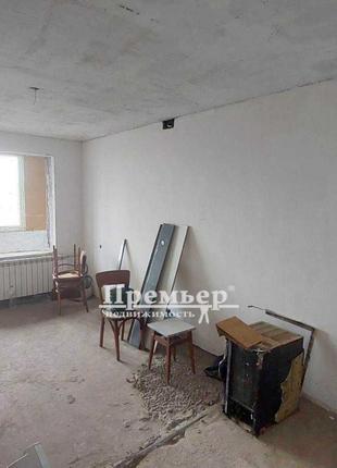 Продам 2-х кімнатну квартиру на Кримському бульварі