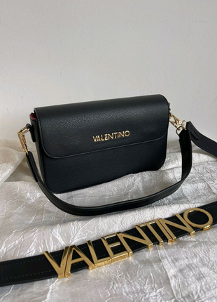 Жіноча чорна шкіряна сумка в стилі valentino сумочка через плече