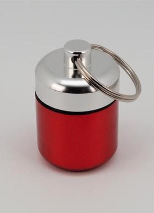 Брелок-капсула для хранения (цвет - красный/серебро) арт. 03619