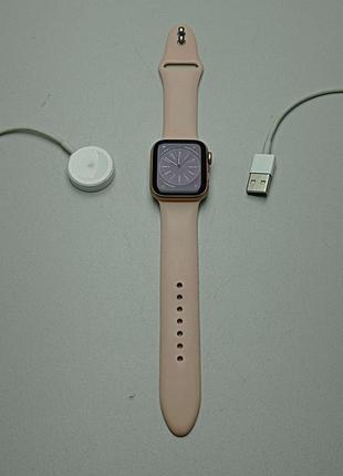 Смарт-часы браслет Б/У Apple Watch Series 4 GPS 40 mm Aluminum...