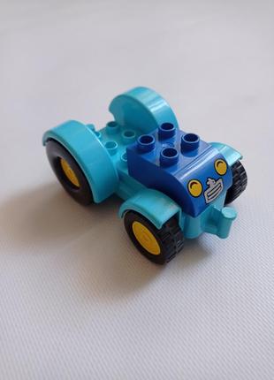 Lego duplo. трактор голубой.
