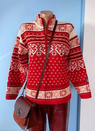 Зимний свитер джемпер с орнаментом