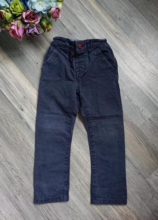 Брюки джинсы на мальчика 4-5 лет