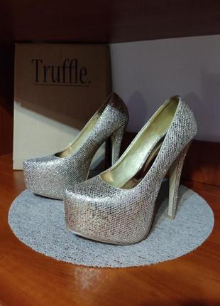 Туфлі для урочистих заходів truffle collection роз. 38.5-39