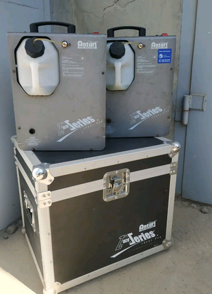 Комплект дымогенераторов Antari Z-1020 (2шт) в жестком кейсе