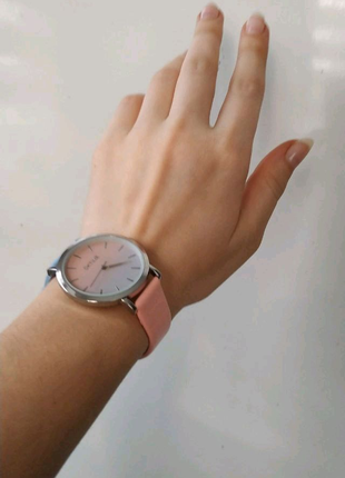 Часи на руку наручний годинник наручные часы женские цветные