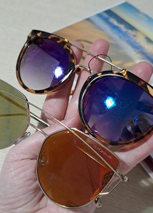 Новые солнцезащитные очки дзеркальные фирменные