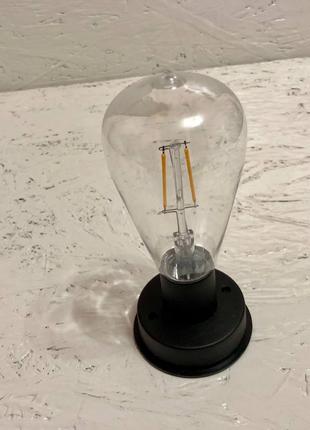 Лампа Едісона на сонячній панелі, на акумуляторі, нічник