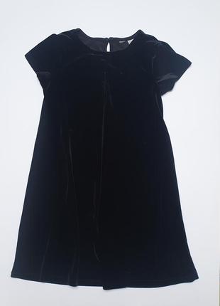 Нарядное черное велюровое платье 7-8 лет