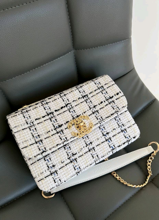 Женская белая текстильная сумка в стиле chanel / стильная сумочка