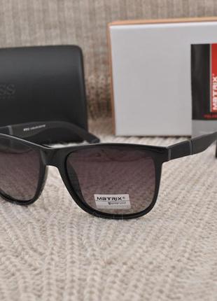 Фирменные солнцезащитные матовые очки matrix polarized mt8332