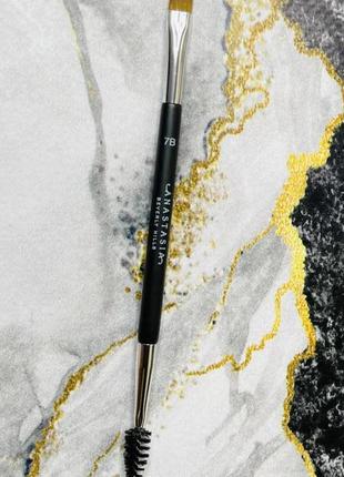 Скошенная кисточка для бровей с щеточкой 7b anastasia beverly ...