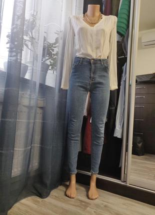 Круті джинси, висока талія