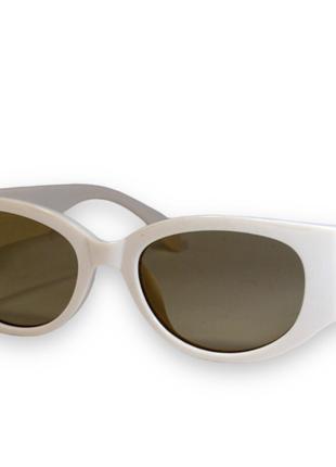Сонцезахисні жіночі окуляри 19203-4 молочний колір