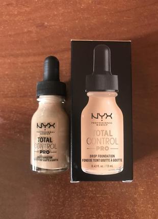 Жидкая тональная основа для лица nyx professional total contro...