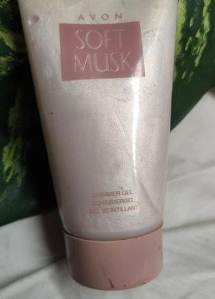 Avon soft musk shimmer gel