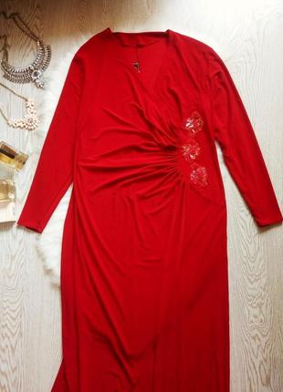 Красное нарядное вечернее платье в пол с длинным рукавом с пай...