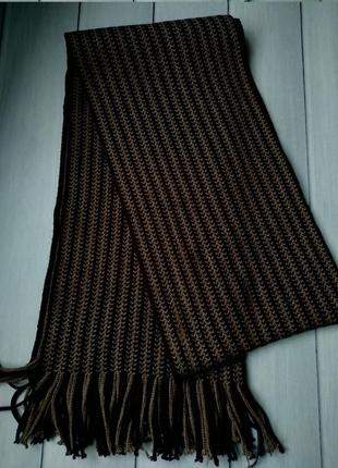 Чоловічий шарф коричневого кольору