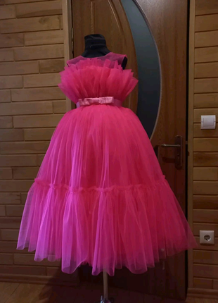 Нарядное детское платье  для ваших девочек ,разные размеры и цвет
