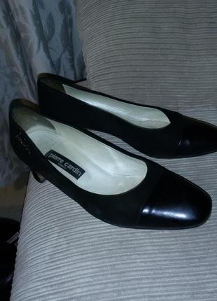 Елегантні замшеві туфлі pierre  cardin , розмір 40 (26,5 см)