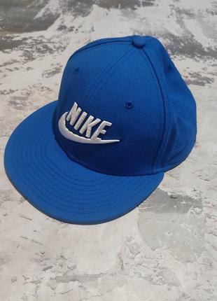 Кепка с вышитым лого nike оригинал