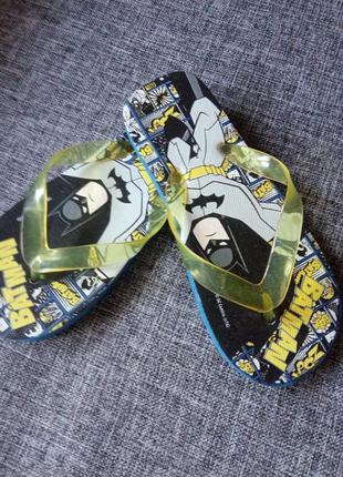 Вьетнамки шлепанцы сланцы flip-flops batman р. 33