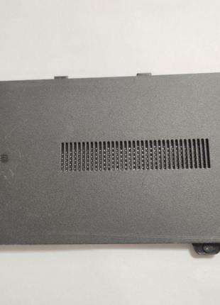 Сервісна кришка для ноутбука HP 635, Б/В, Зламані два замочки.