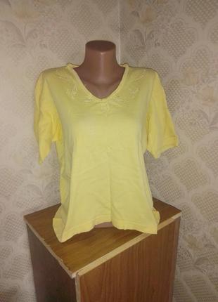 Желтая футболка с вышивкой баттал распродаж