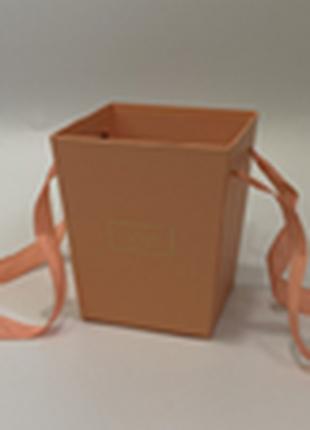 Коробка декоративная для цветов трапеция - персик, 14.5x11x15c...