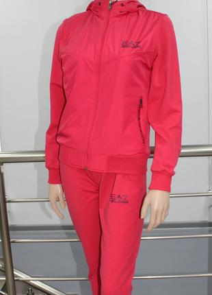 Жіночий спортивний костюм Emporio Armani рожевий