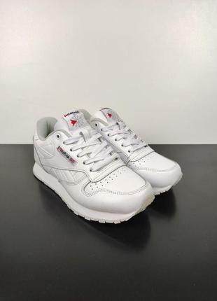 Reebok retro sales white shoes