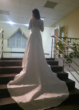 Свадебное платье со шлейфом для беременных