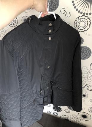 Женская черная куртка от pronome