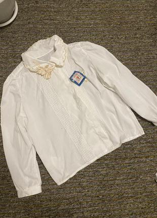 Белая натуральная блуза с вышитым воротником производство срсе...
