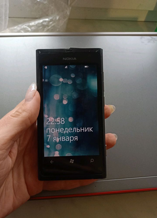 Продам Nokia lumia 800