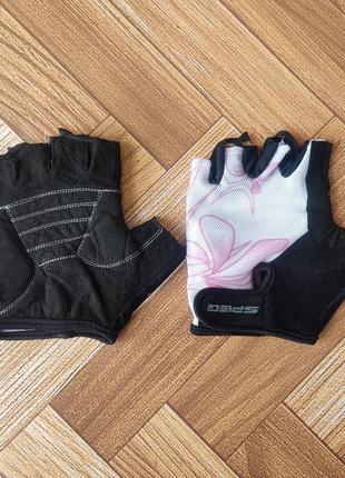 Велоперчатки / спортивные перчатки speq