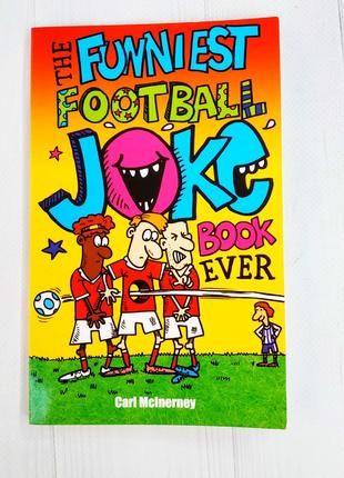 Детская книга на английском с шутками про футбол