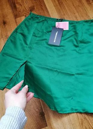 Зелена міні спідниця з розрізом/актуальная юбка с разрезом