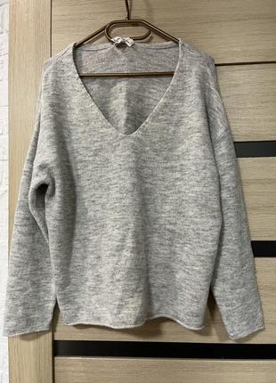 Кофта светр джемпер з v-вирізом світло сірий h&m