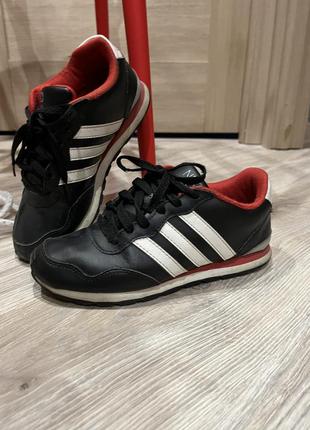 Кросівки кроссовки чорні червоні шкіра adidas