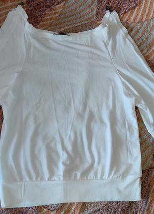 Белая кофточка, блузка с открытыми плечами yendi tu