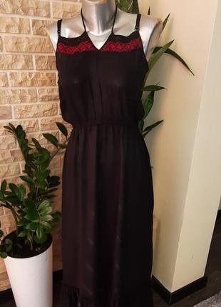 Длинное платье с вышивкой оригинал