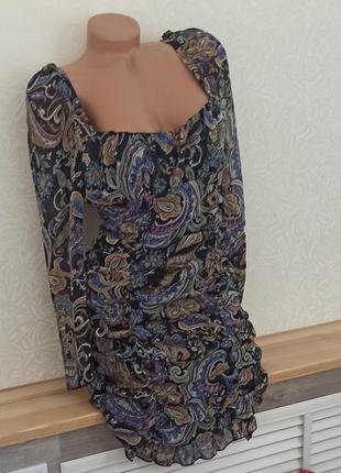 Стильное нарядное шифоновое платье с люрексом