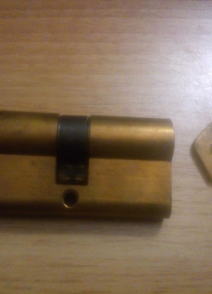 Цилиндр 3M 60мм ключ-ключ