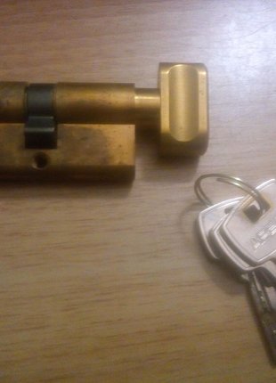 Цилиндр Apecs 60мм ключ-поворотник + 4 ключа