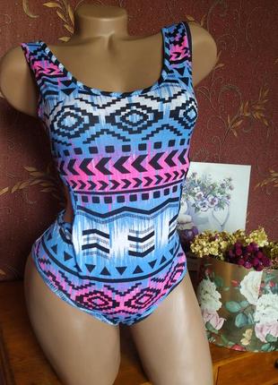 Разноцветный боди с вырезами по бокам от missguided